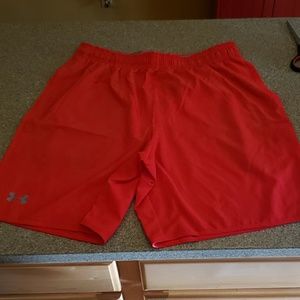 Under Armour Men's Qualifier 9" Woven Shorts